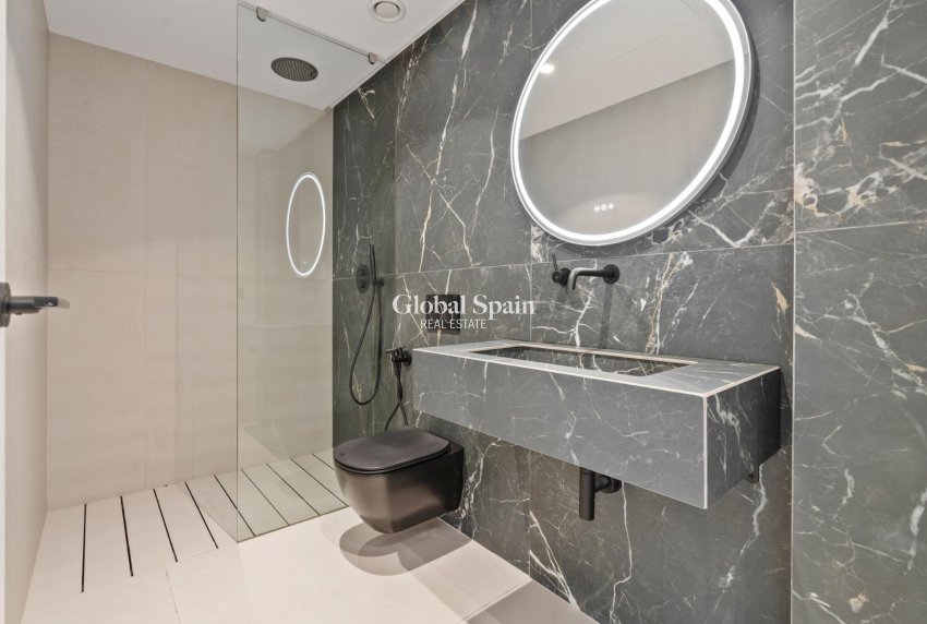 Nouvelle construction - APPARTEMENT -
ESTEPONA - El Paraíso