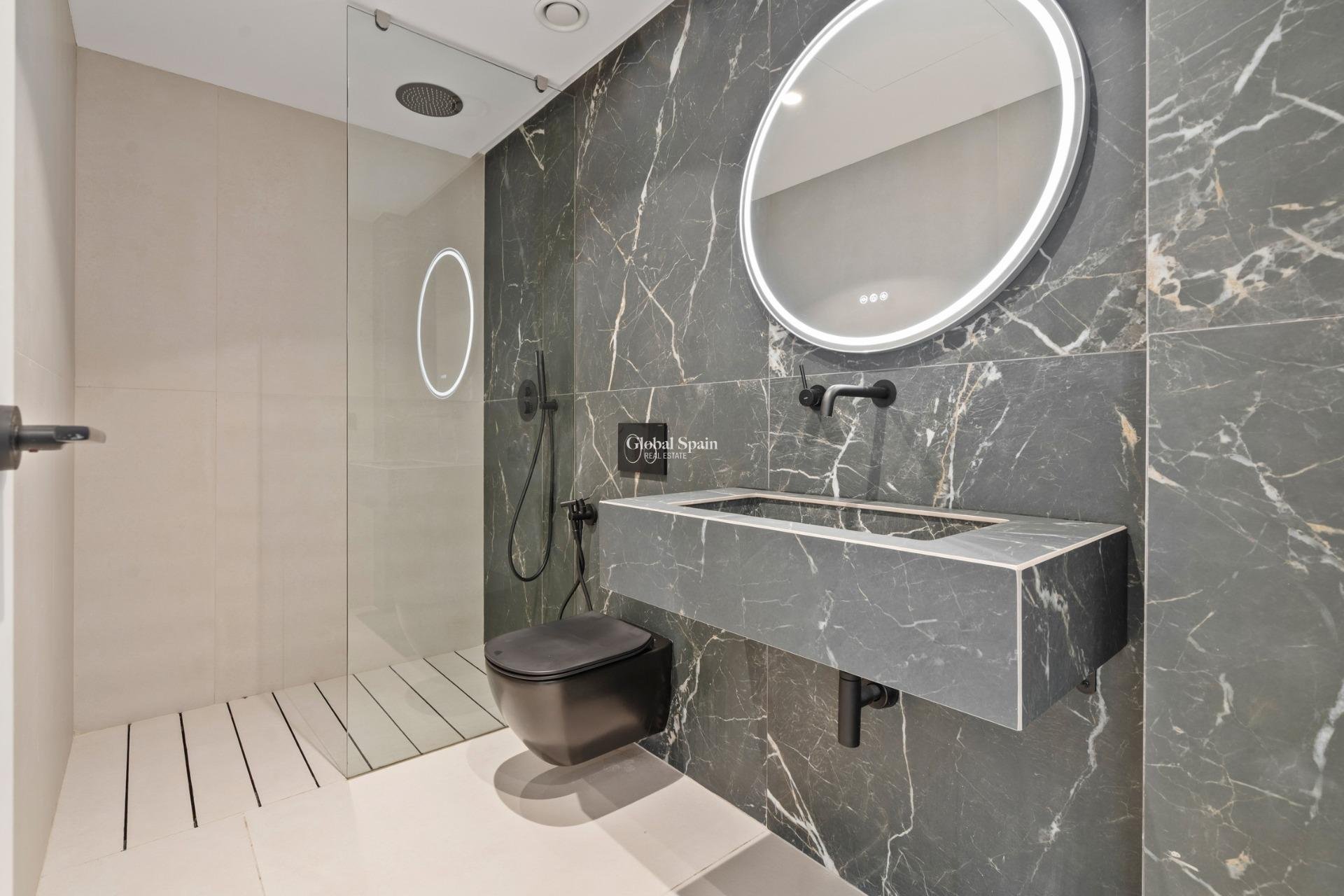 Nouvelle construction - APPARTEMENT -
ESTEPONA - El Paraíso