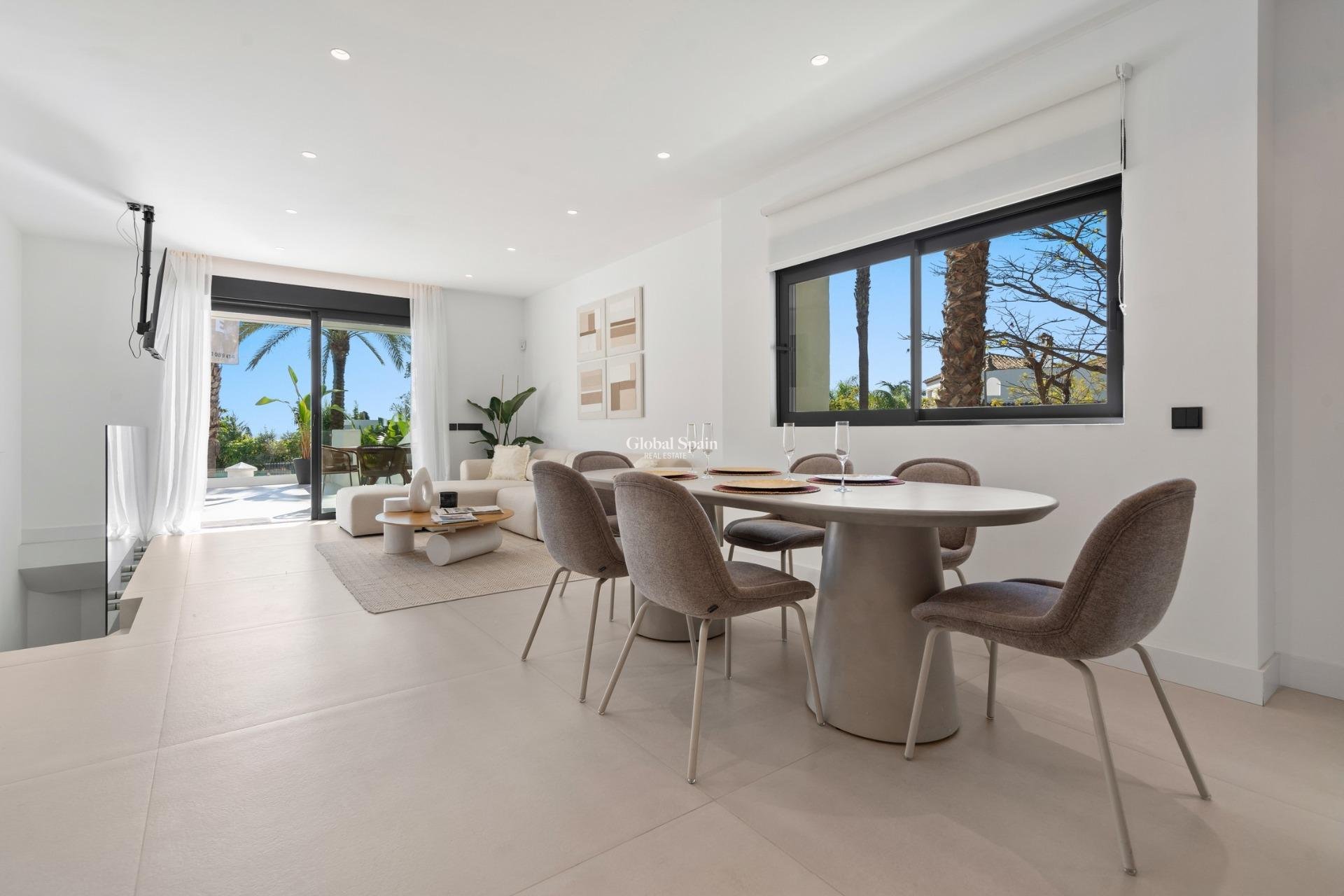 Nouvelle construction - APPARTEMENT -
ESTEPONA - El Paraíso