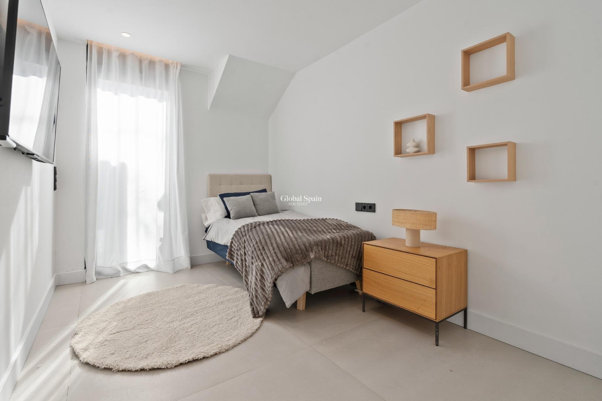 Nouvelle construction - APPARTEMENT -
ESTEPONA - El Paraíso