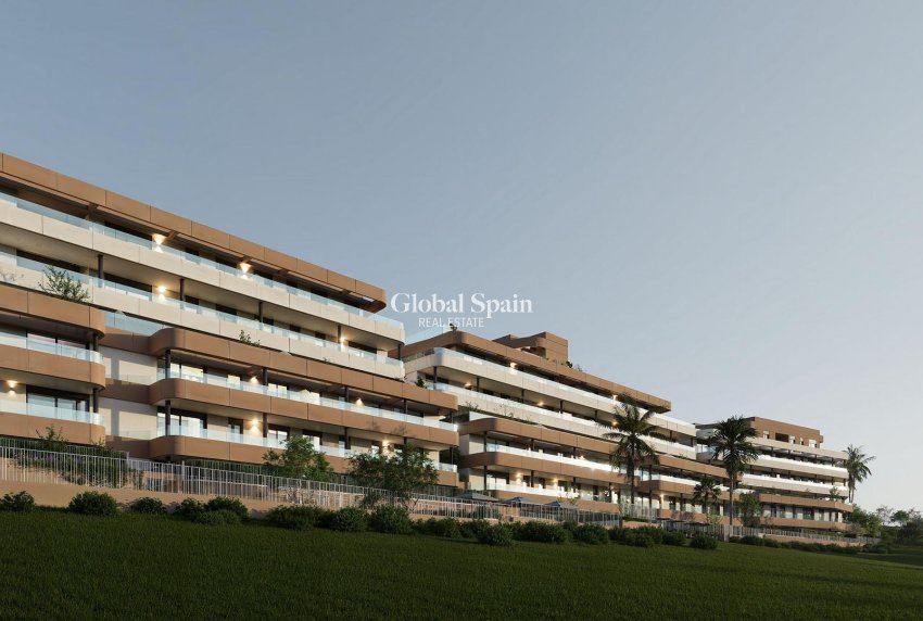 Nouvelle construction - APPARTEMENT -
ESTEPONA - Estepona Golf