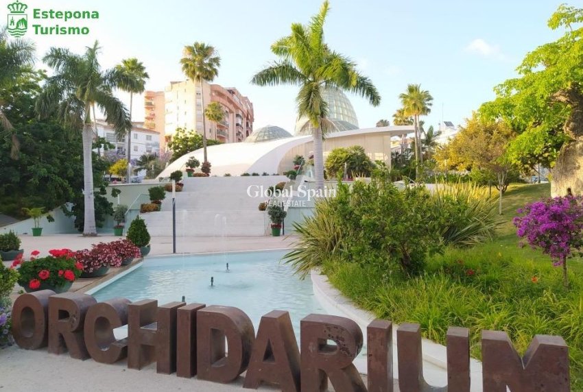 Nouvelle construction - APPARTEMENT -
ESTEPONA - Playa de La Rada