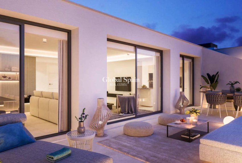 Nouvelle construction - APPARTEMENT -
FUENGIROLA - Centro