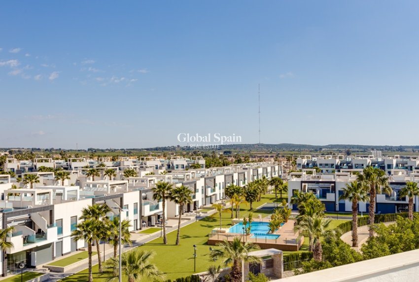 Nouvelle construction - APPARTEMENT -
GUARDAMAR DEL SEGURA - EL RASO