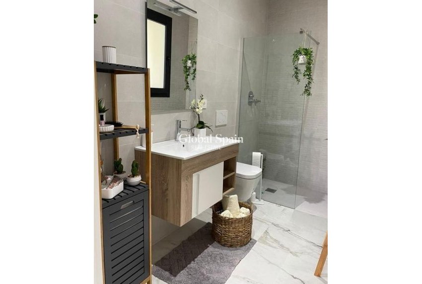 Nouvelle construction - Appartement -
GUARDAMAR DEL SEGURA