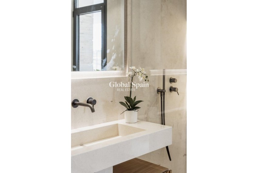 Nouvelle construction - APPARTEMENT -
MARBELLA - Nueva Andalucia