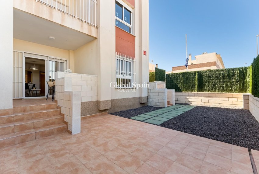 Nouvelle construction - Appartement -
ORIHUELA COSTA - La Regia