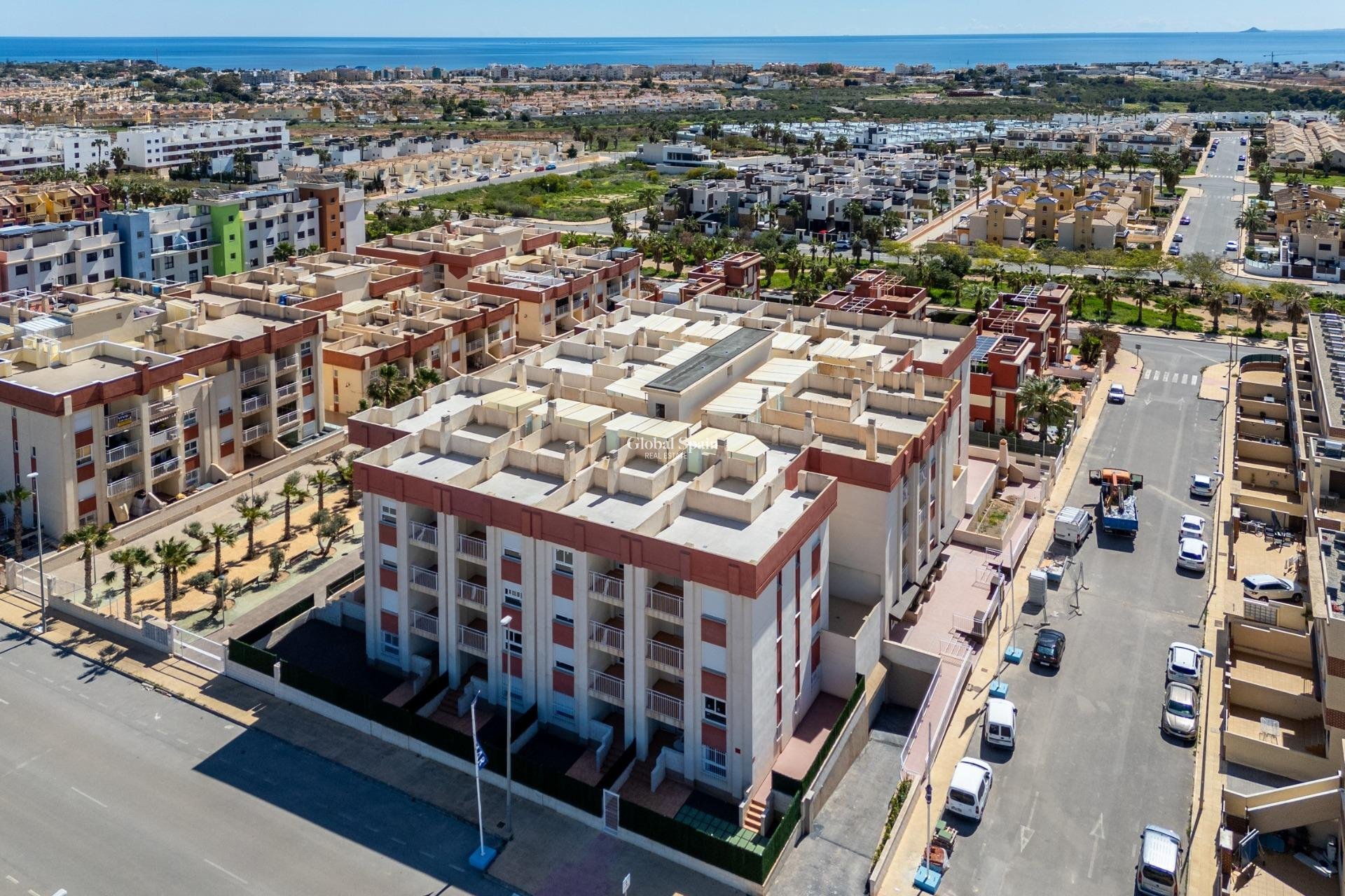 Nouvelle construction - APPARTEMENT -
ORIHUELA COSTA - Lomas de Cabo Roig