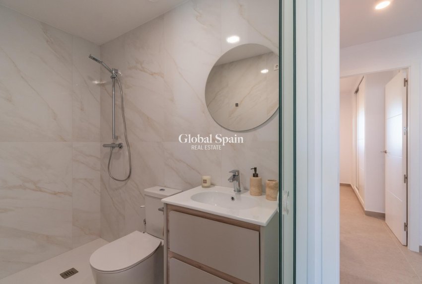 Nouvelle construction - APPARTEMENT -
ORIHUELA COSTA - Playa Flamenca