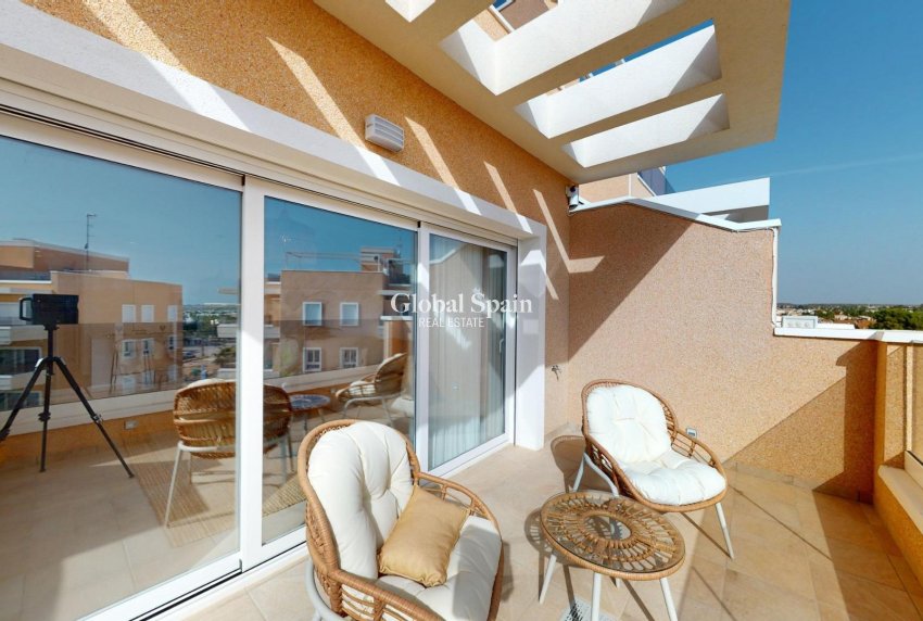 Nouvelle construction - APPARTEMENT -
PILAR DE LA HORADADA - Lo Monte