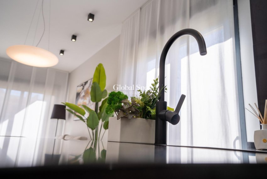 Nouvelle construction - APPARTEMENT -
PILAR DE LA HORADADA - pueblo