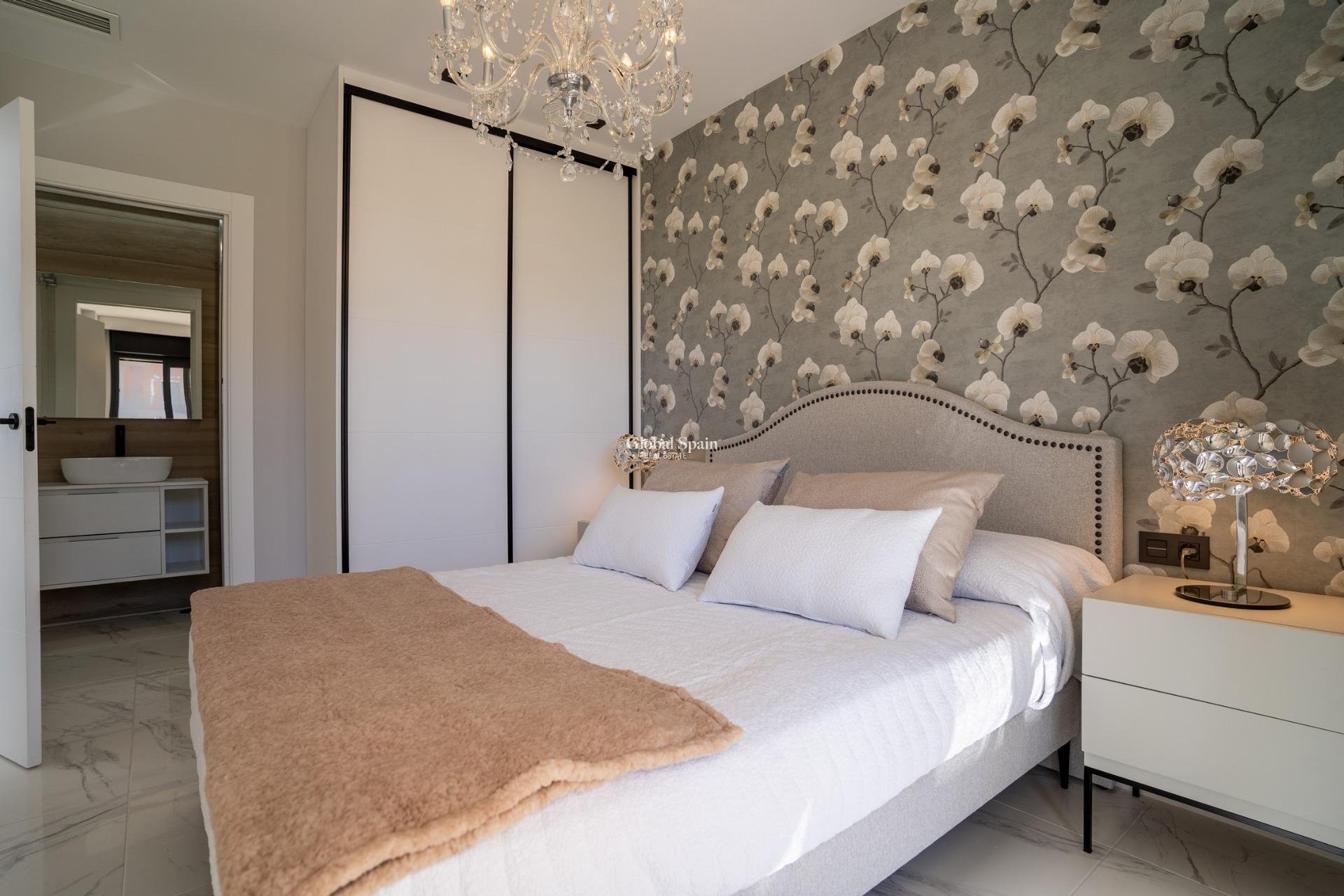 Nouvelle construction - APPARTEMENT -
PILAR DE LA HORADADA - pueblo