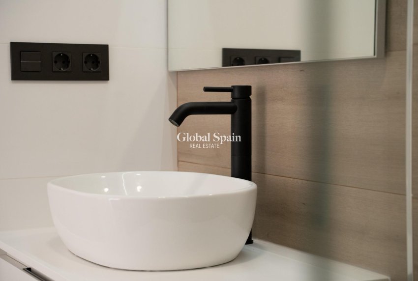 Nouvelle construction - APPARTEMENT -
PILAR DE LA HORADADA - pueblo