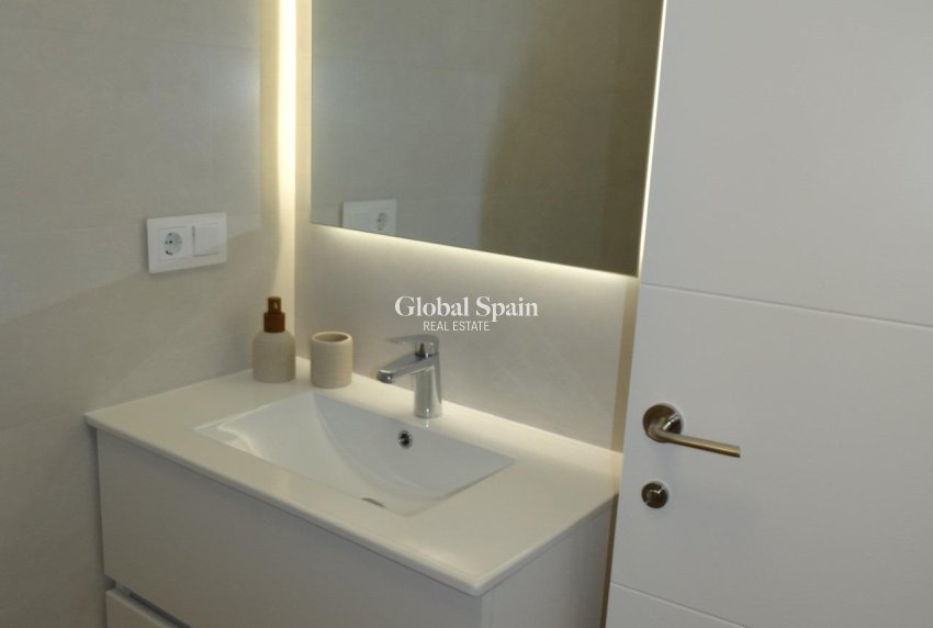 Nouvelle construction - APPARTEMENT -
PILAR DE LA HORADADA - pueblo