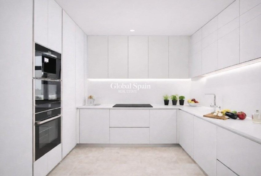 Nouvelle construction - APPARTEMENT -
TORREVIEJA - Center