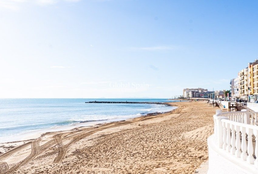 Nouvelle construction - APPARTEMENT -
TORREVIEJA - Lago Jardín II