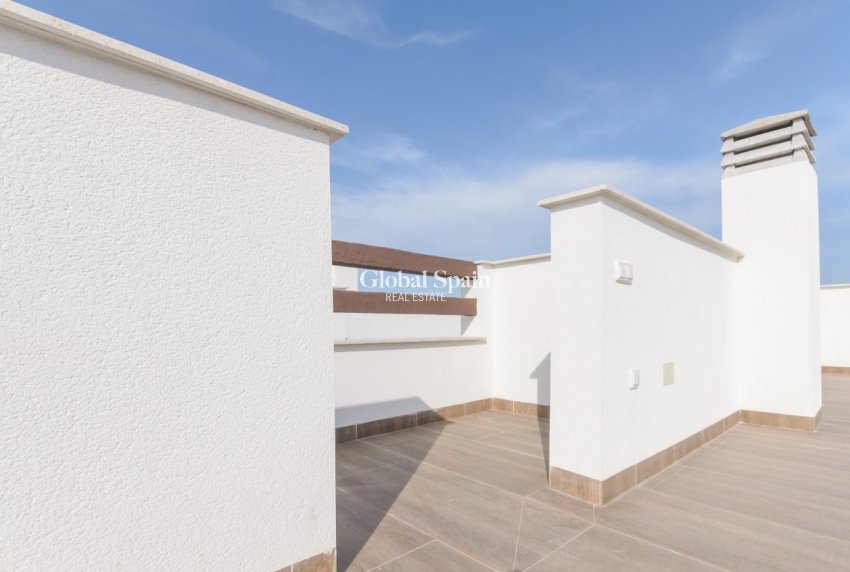 Nouvelle construction - APPARTEMENT -
TORREVIEJA - LOS BALCONES - LOS ALTOS