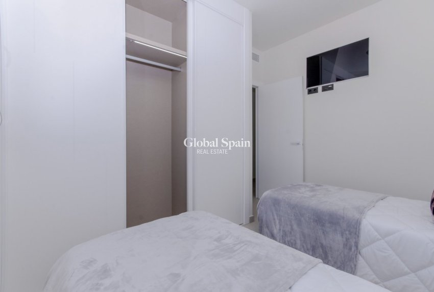 Nouvelle construction - APPARTEMENT -
TORREVIEJA - LOS BALCONES - LOS ALTOS
