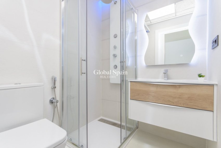 Nouvelle construction - APPARTEMENT -
TORREVIEJA - LOS BALCONES - LOS ALTOS