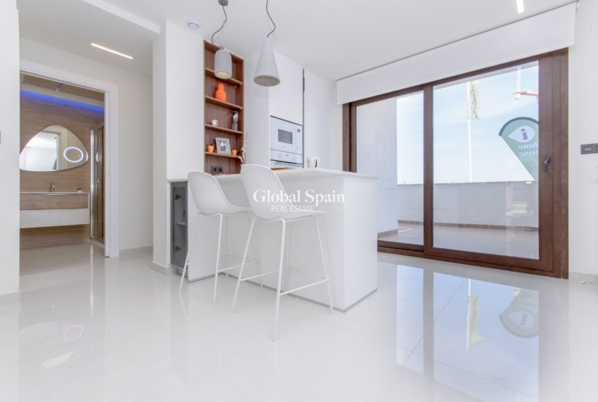 Nouvelle construction - APPARTEMENT -
TORREVIEJA - LOS BALCONES - LOS ALTOS