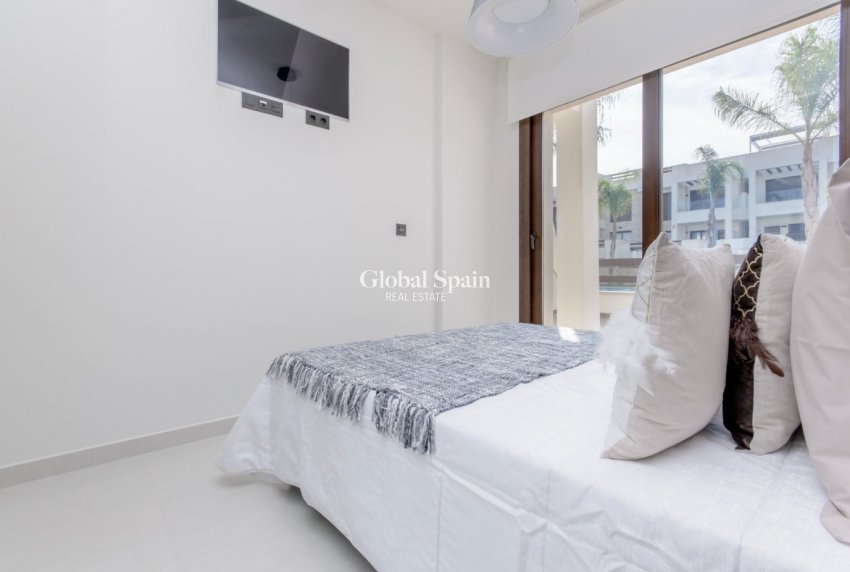 Nouvelle construction - APPARTEMENT -
TORREVIEJA - LOS BALCONES - LOS ALTOS