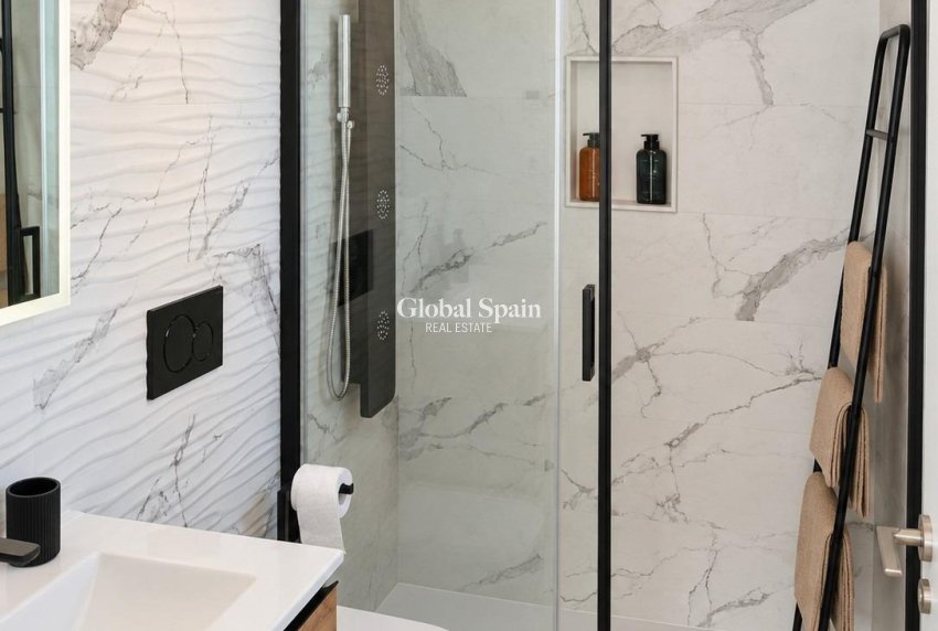 Nouvelle construction - APPARTEMENT -
TORREVIEJA - Nueva Torrevieja