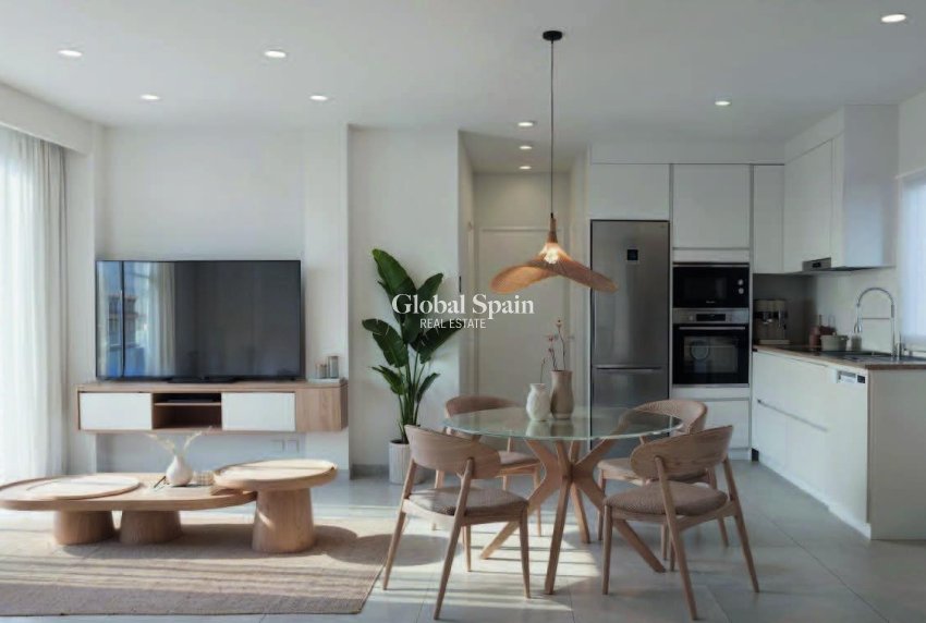 Nouvelle construction - APPARTEMENT -
TORREVIEJA - Playa de El Cura