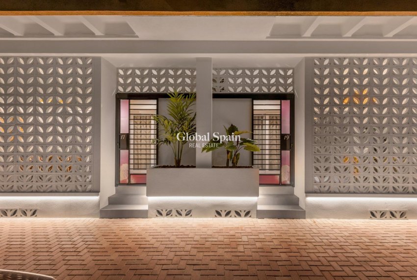 Nouvelle construction - APPARTEMENT -
TORREVIEJA - Playa Los Naufragos