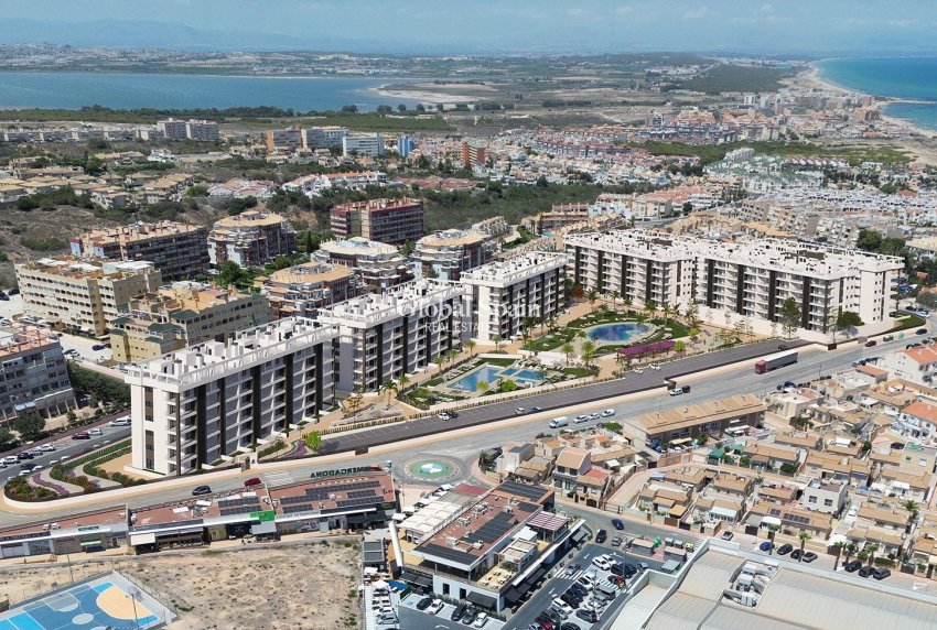 Nouvelle construction - APPARTEMENT -
TORREVIEJA - Torreblanca