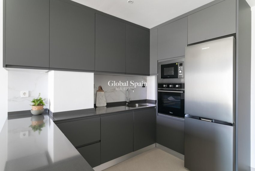 Nouvelle construction - APPARTEMENT -
TORREVIEJA - Torreblanca