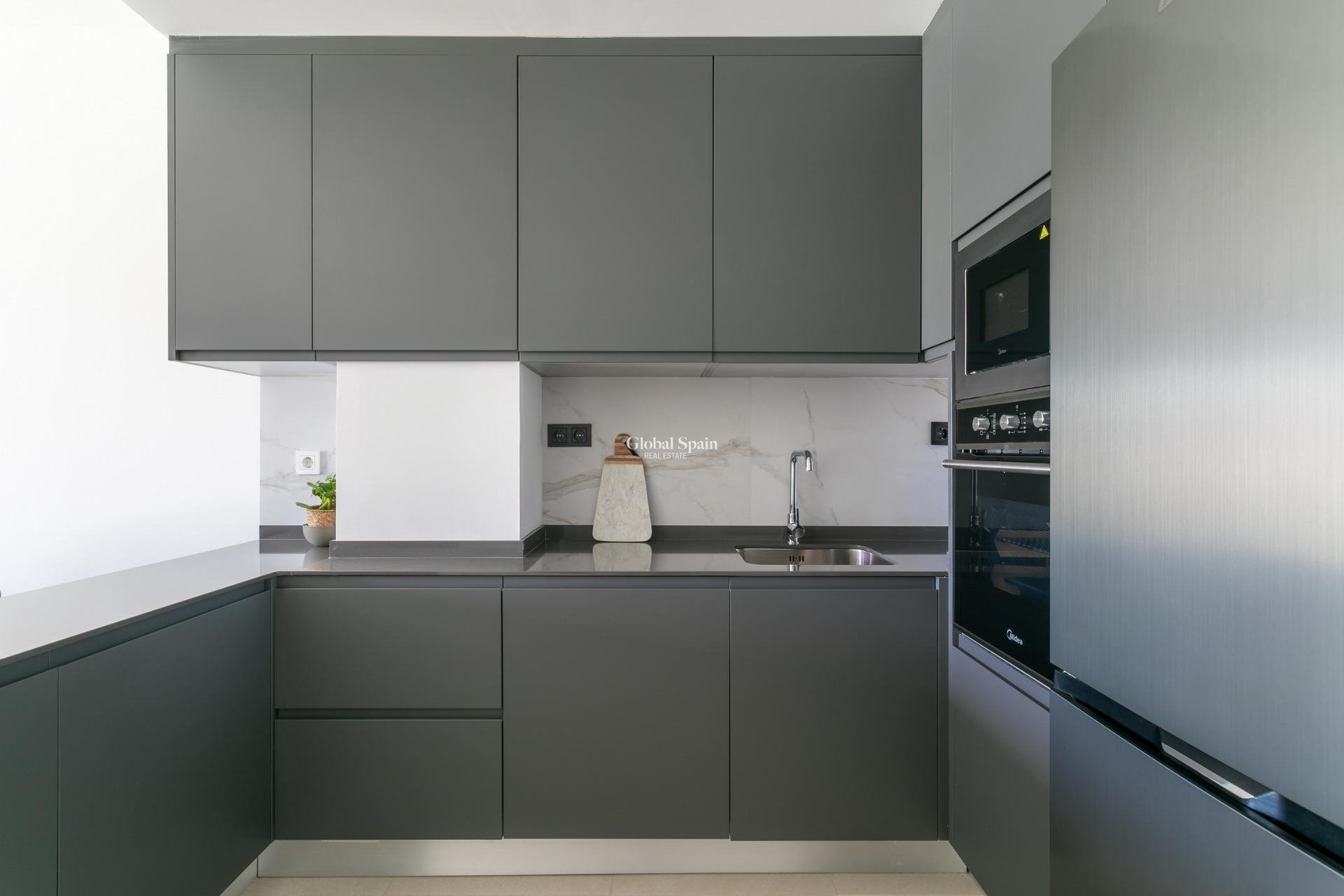 Nouvelle construction - APPARTEMENT -
TORREVIEJA - Torreblanca