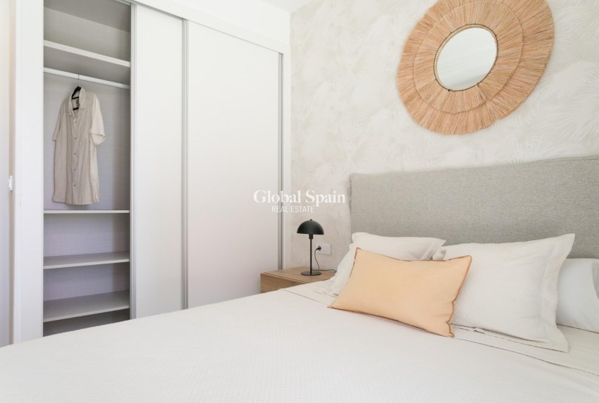 Nouvelle construction - APPARTEMENT -
TORREVIEJA - Torreblanca