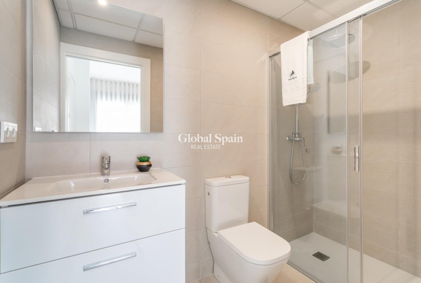 Nouvelle construction - APPARTEMENT -
TORREVIEJA - Torreblanca