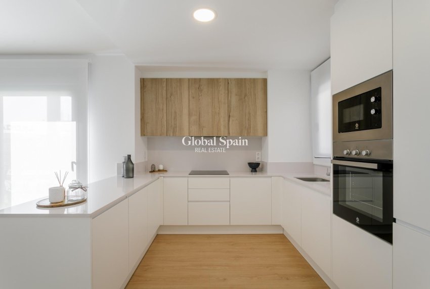 Nouvelle construction - APPARTEMENT -
TORREVIEJA - Torreblanca