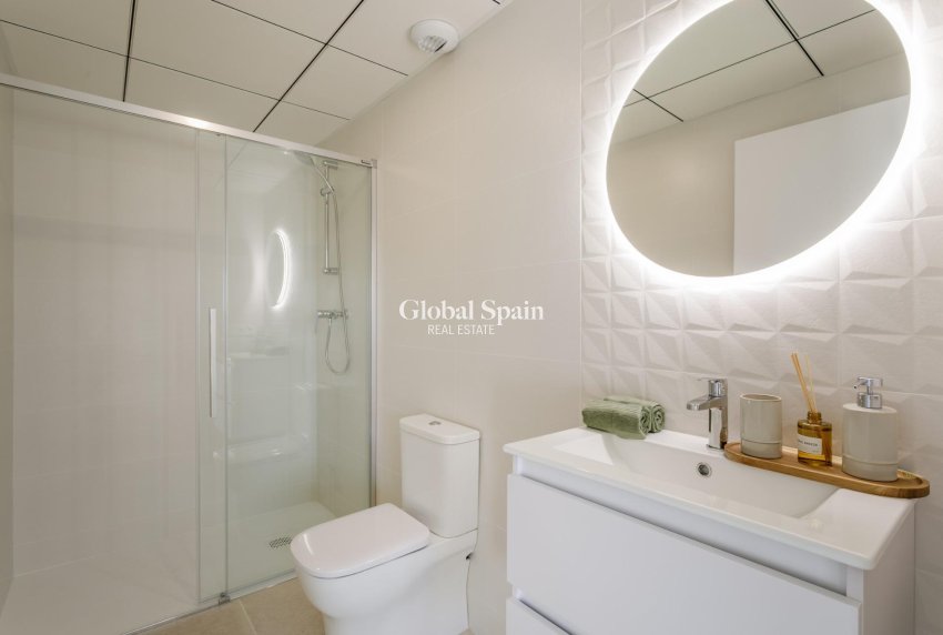 Nouvelle construction - APPARTEMENT -
TORREVIEJA - Torreblanca