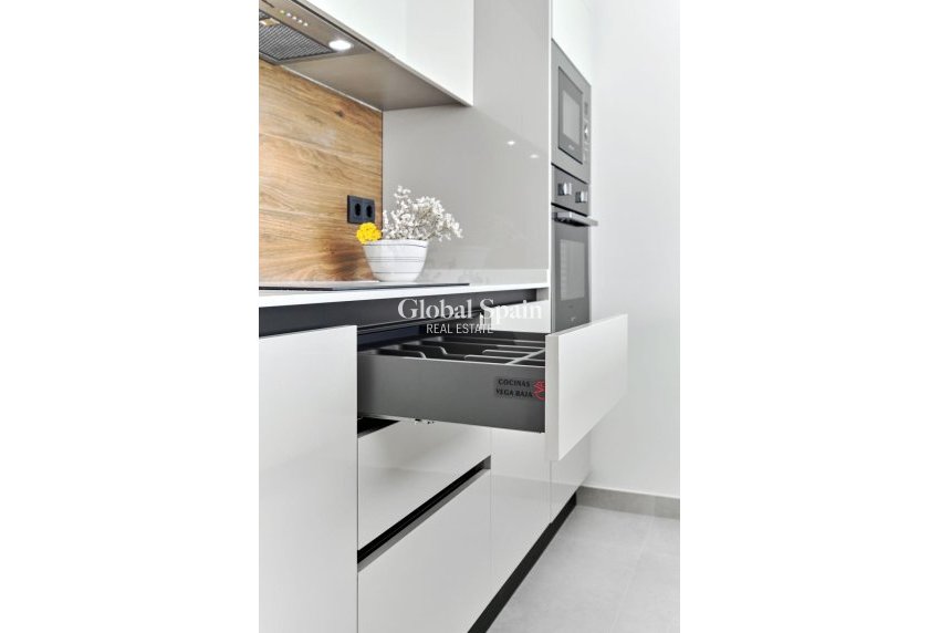 Nouvelle construction - APPARTEMENT -
TORREVIEJA - Villa Amalia