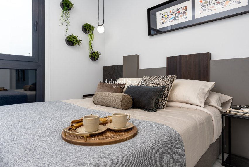 Nouvelle construction - APPARTEMENT -
TORREVIEJA