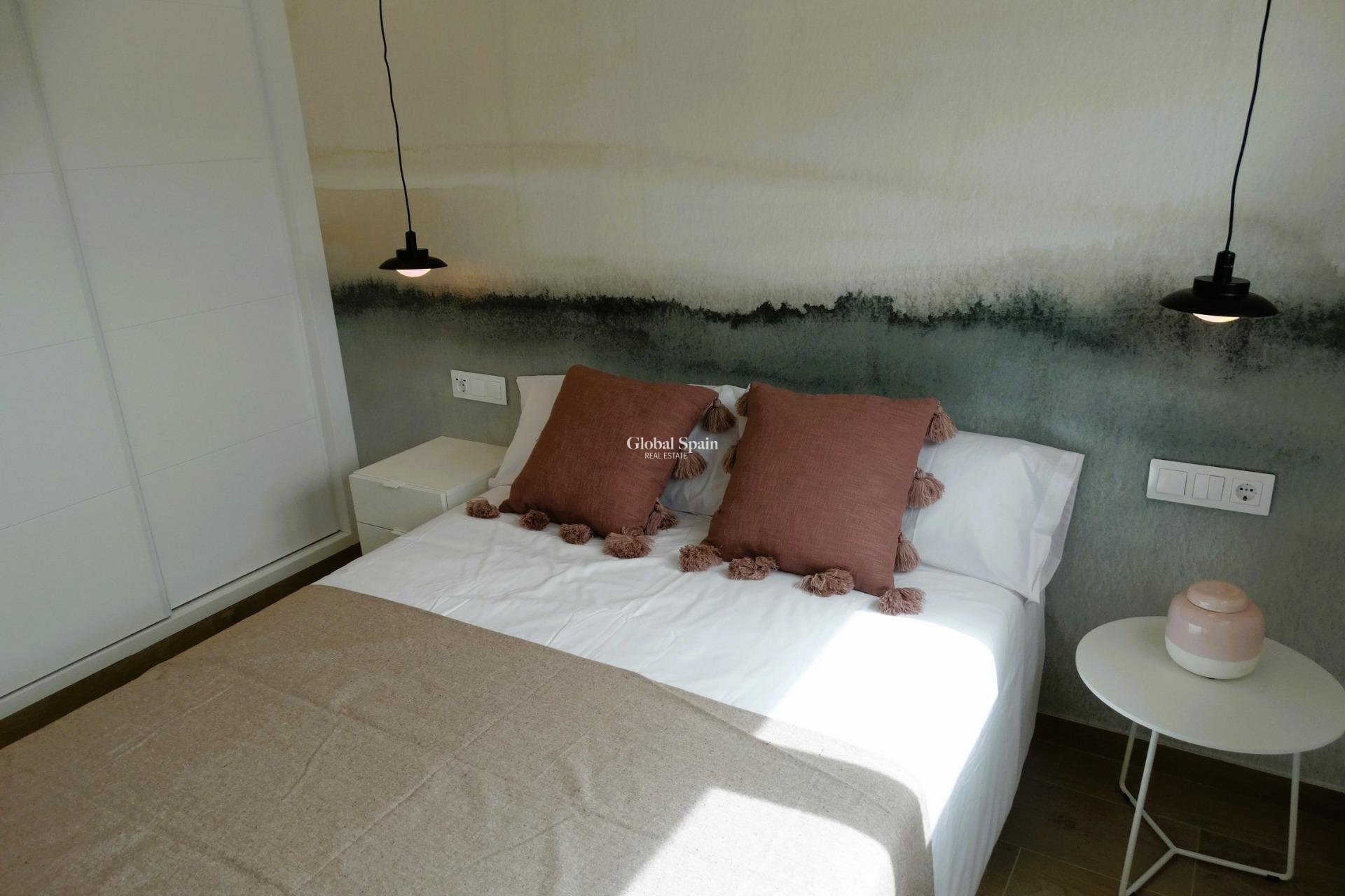 Nouvelle construction - Bungalow au rez-de-chaussée -
PILAR DE LA HORADADA - pueblo