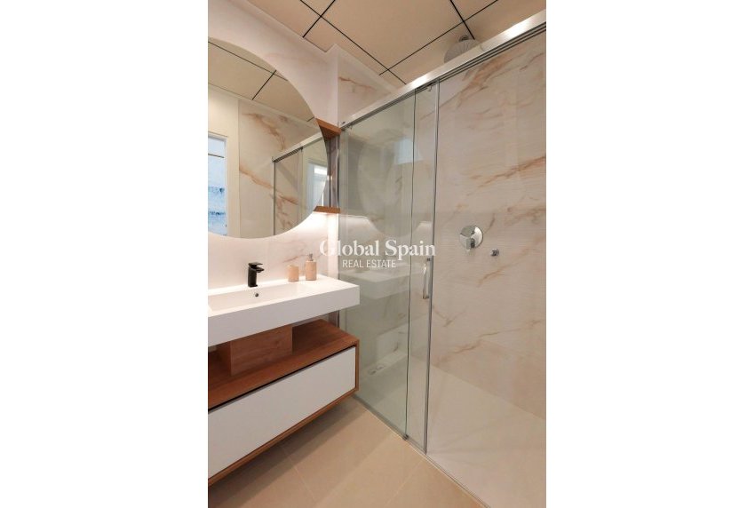 Nouvelle construction - Bungalow au rez-de-chaussée -
ROJALES - Doña Pepa