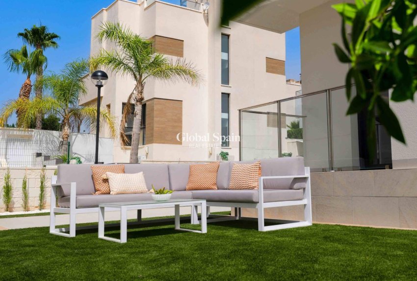 Nouvelle construction - Bungalow au rez-de-chaussée -
ROJALES - Doña Pepa