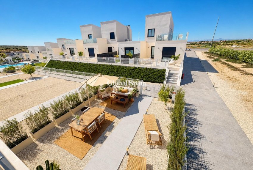Nouvelle construction - MAISON -
BAÑOS Y MENDIGO - Altaona Golf