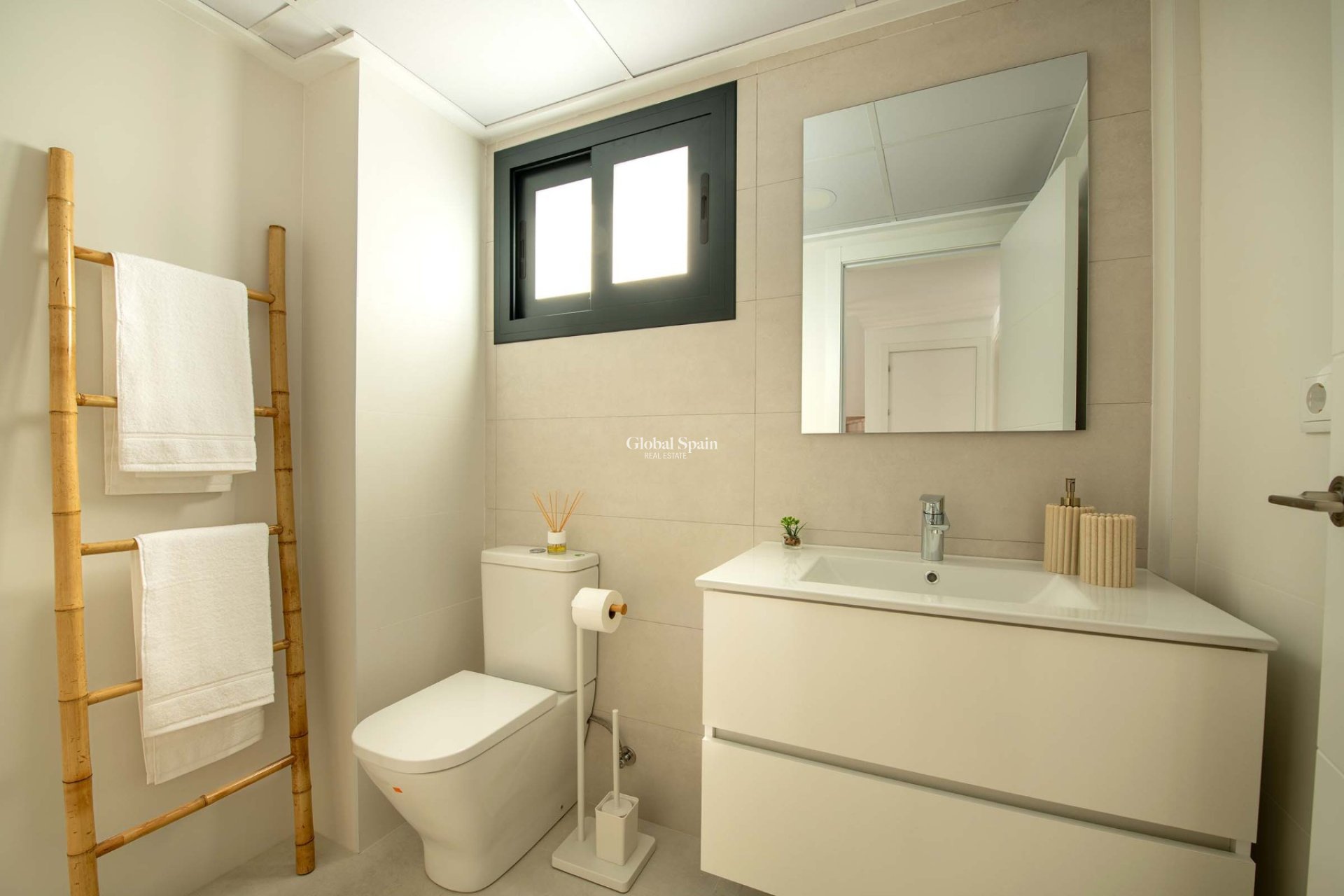 Nouvelle construction - Maison -
COX - Cox