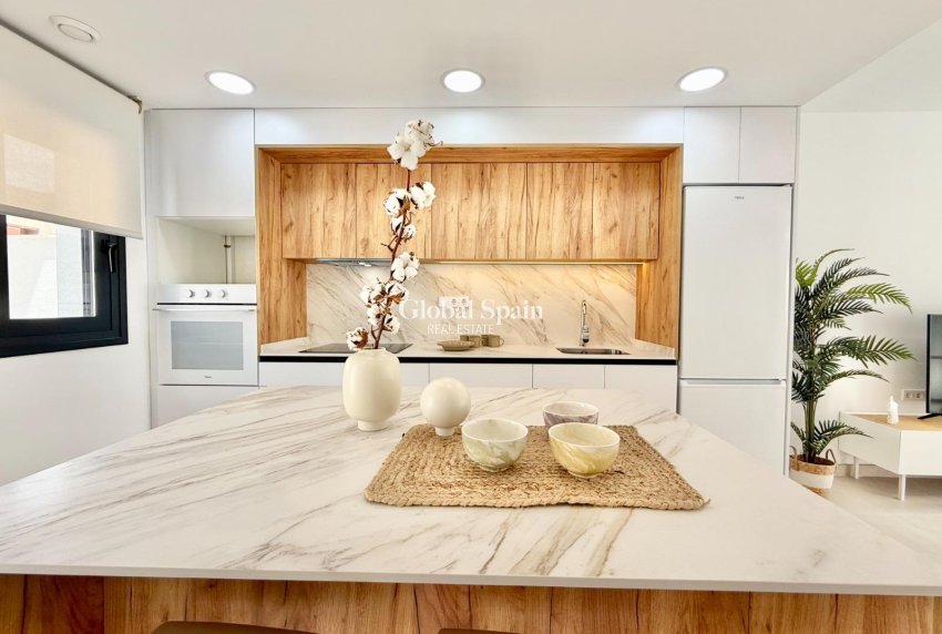 Nouvelle construction - MAISON -
COX - San Fernando