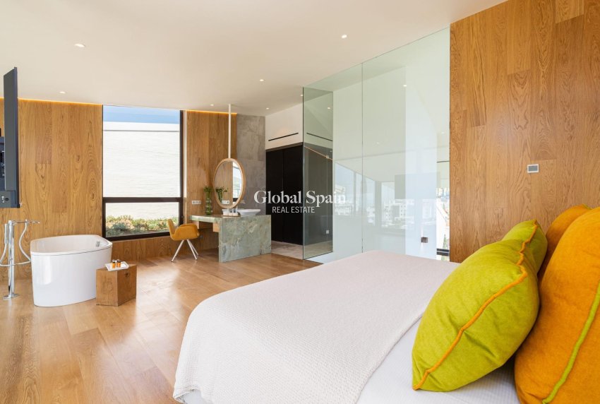 Nouvelle construction - Maison -
Fuengirola - Higueron