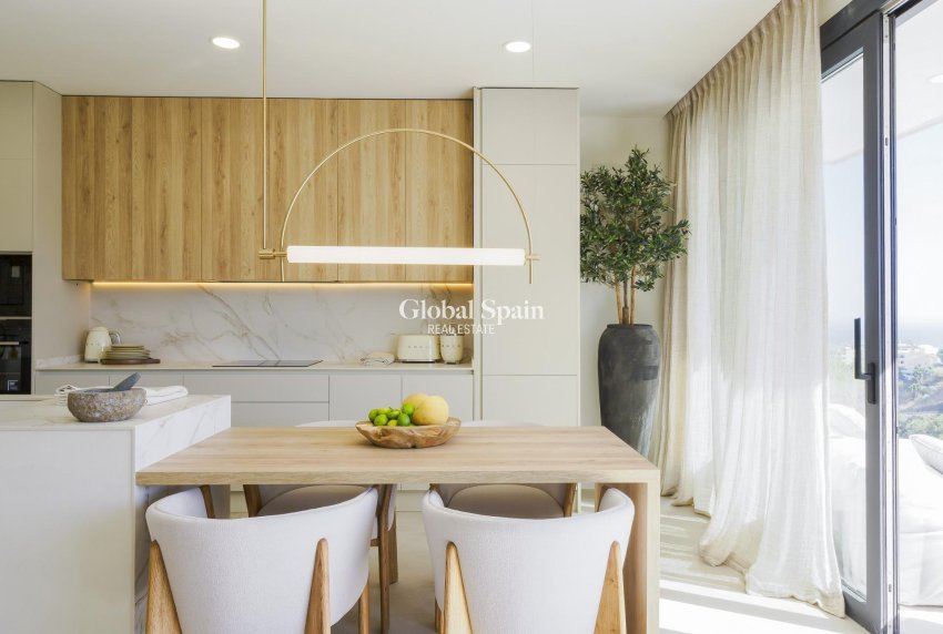 Nouvelle construction - MAISON -
FUENGIROLA - Higueron