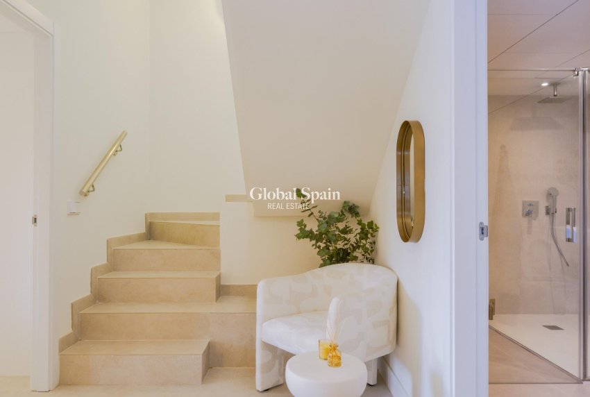 Nouvelle construction - MAISON -
FUENGIROLA - Higueron