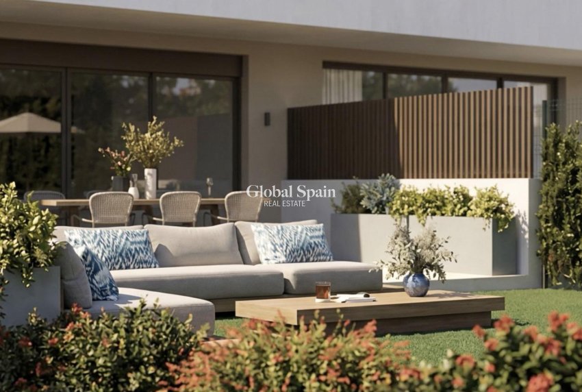 Nouvelle construction - MAISON -
FUENGIROLA - Higueron