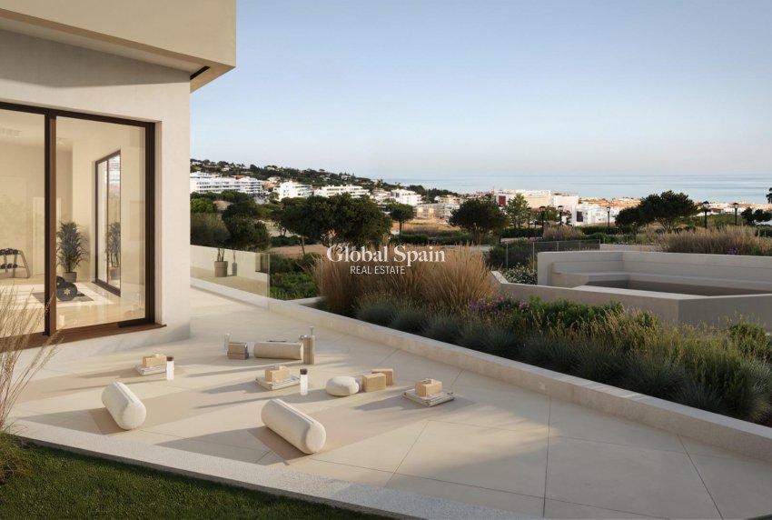 Nouvelle construction - MAISON -
FUENGIROLA - Higueron