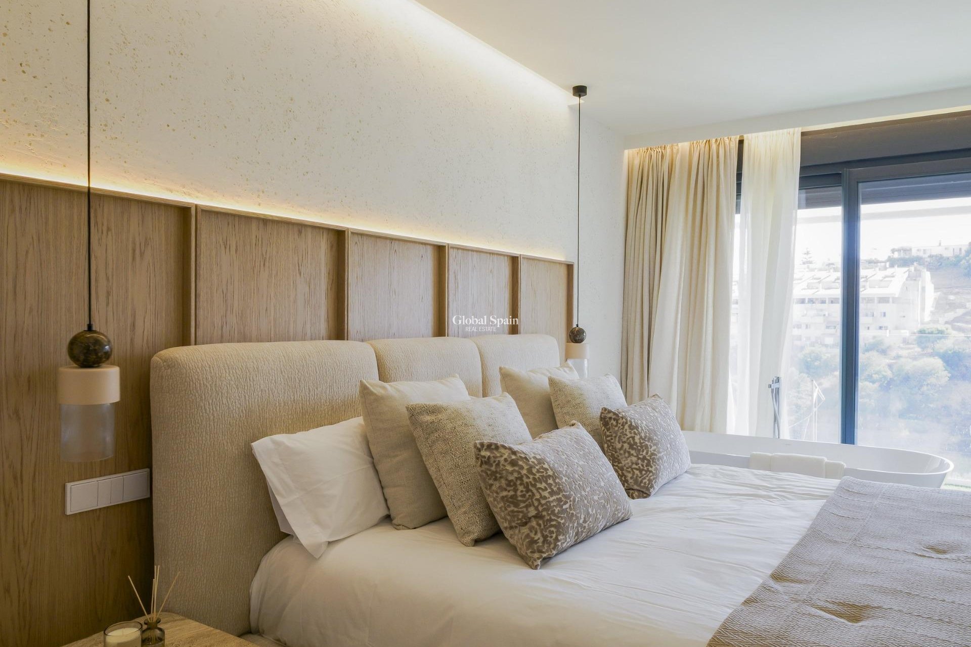Nouvelle construction - MAISON -
FUENGIROLA - Higueron
