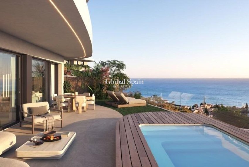 Nouvelle construction - MAISON -
FUENGIROLA - Lomas del Higueron